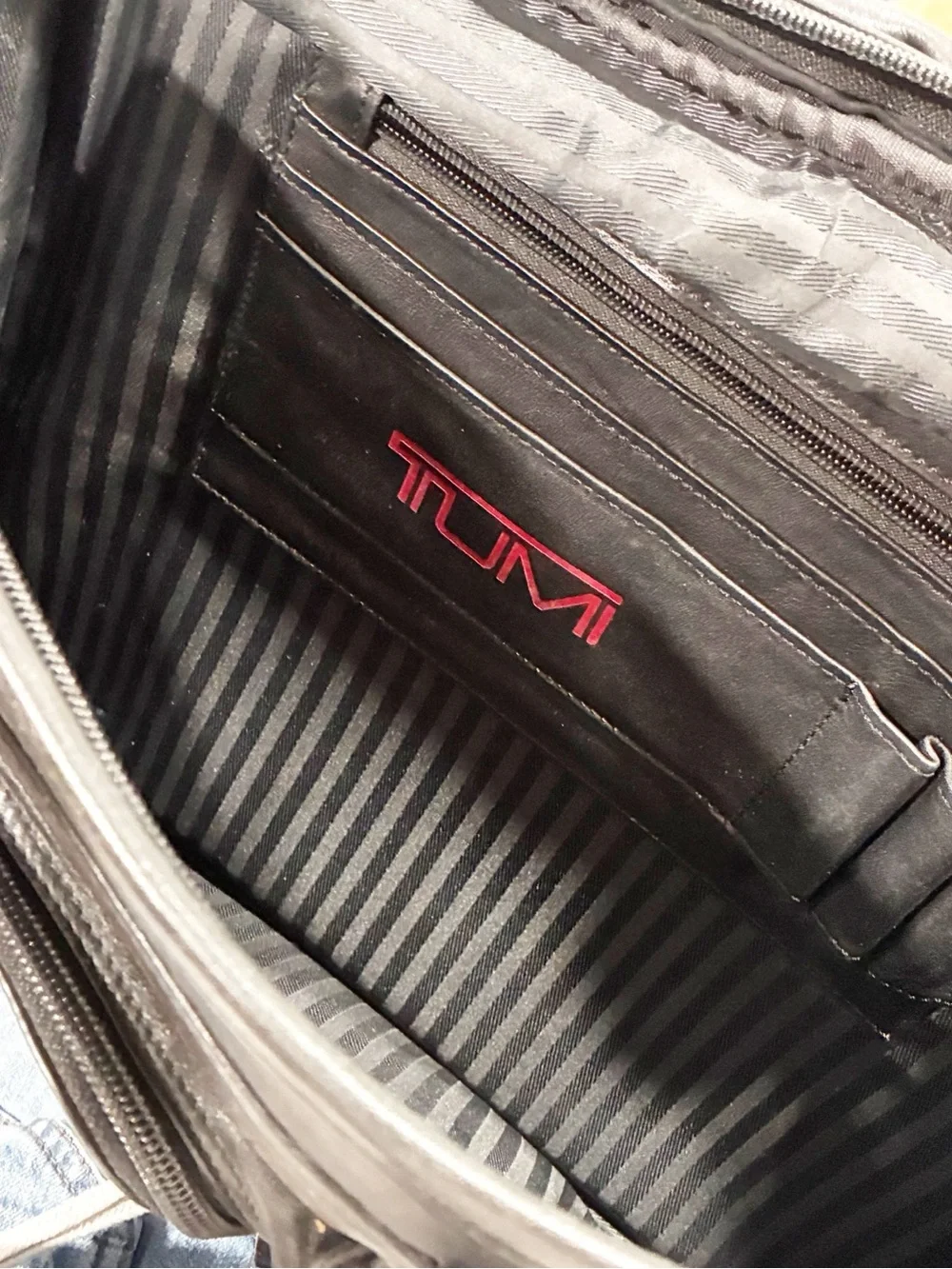 Tumi Alpha Collection T-pass Expandable Black Leather Laptop Briefcase Work